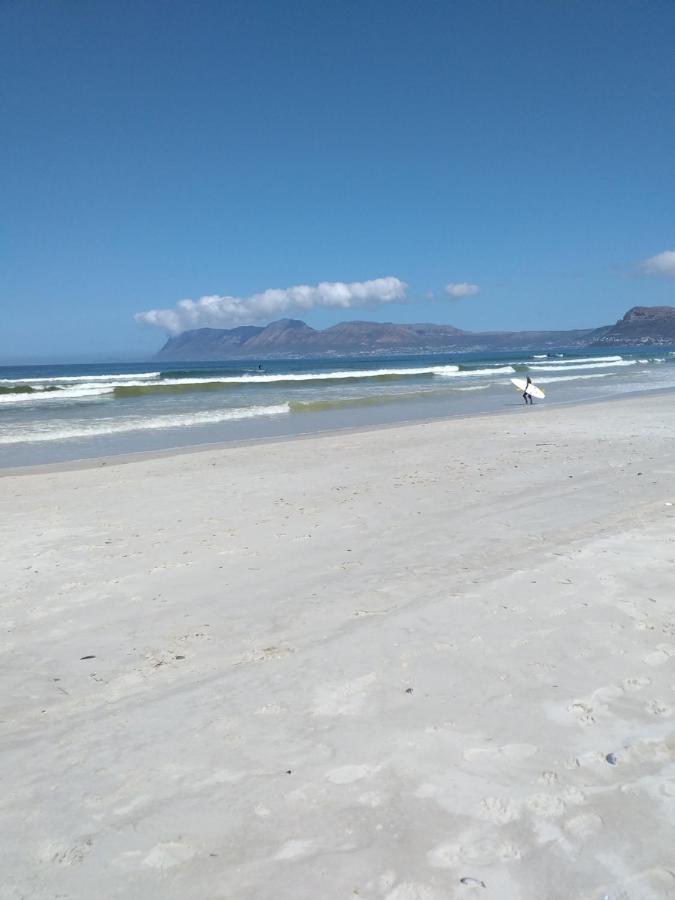 Hotel Royal@Sea2 Muizenberg Esterno foto